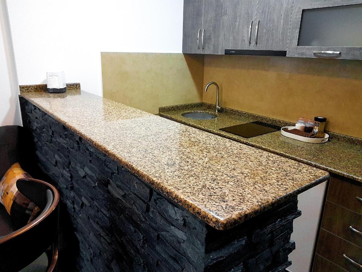 Apartament Premium Klass Apartment Батуми Екстериор снимка